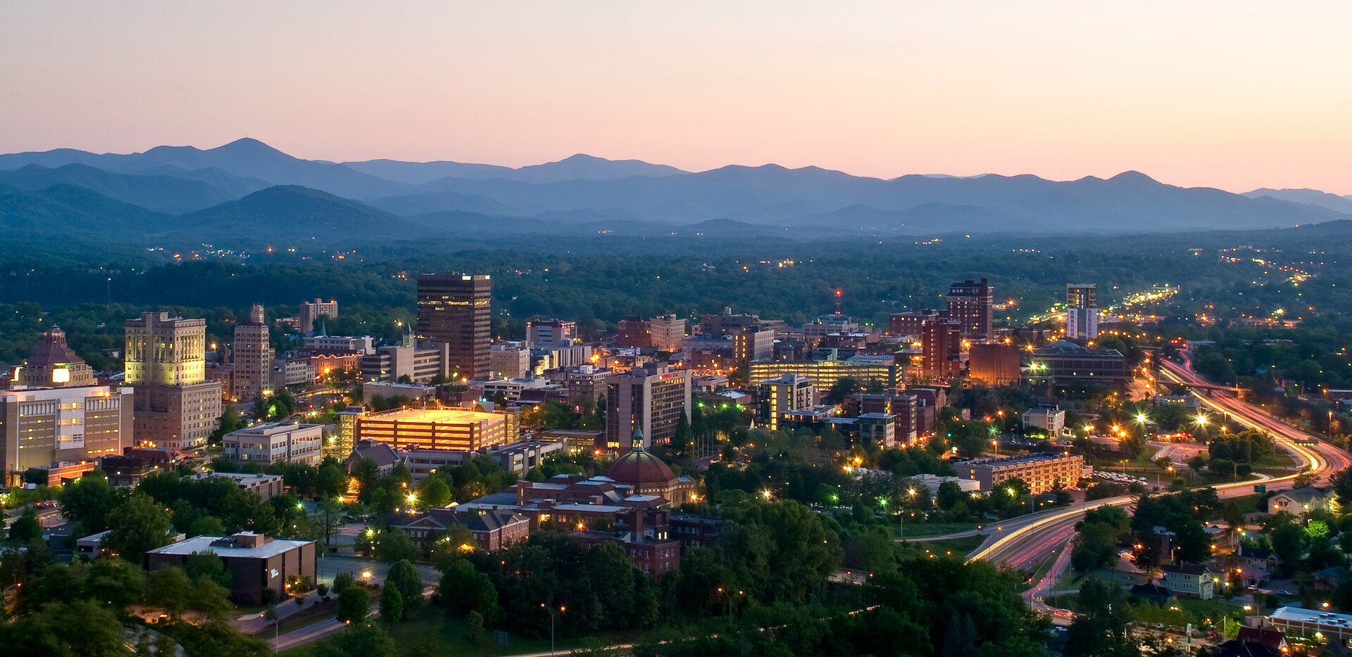 The Wilds at Cedar Mountain luxury townhomes with Blue Ridge Mountain views in Asheville NC